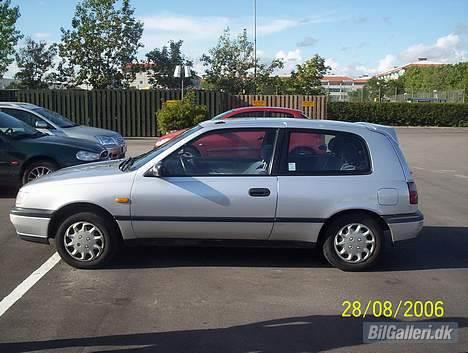 Nissan Sunny N14 billede 18