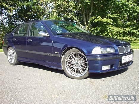 BMW 320i solgt.. billede 12