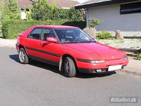 Mazda 323F 1,6i **SOLGT** billede 6