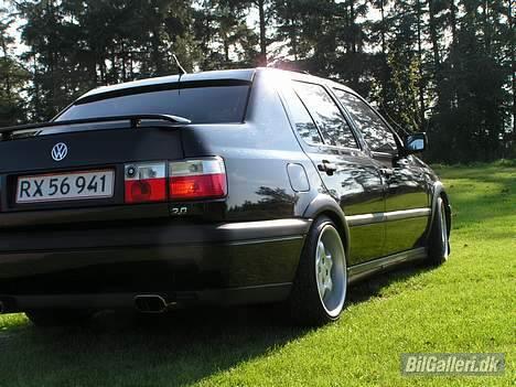 VW vento 2,0 solgt. billede 4