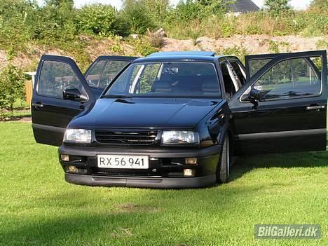 VW vento 2,0 solgt. billede 10