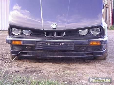 BMW 320i billede 1