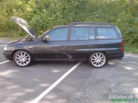 Opel astra f caravan (solgt) billede 3