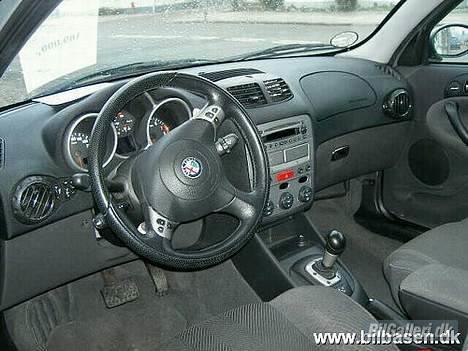 Alfa Romeo 147 2.0 selespeed billede 6