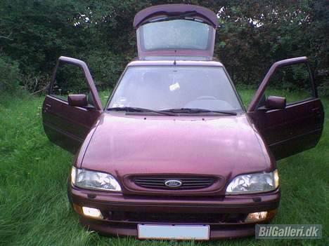 Ford Escort 1,8i Sport *SOLGT* - Flyyyv! billede 7