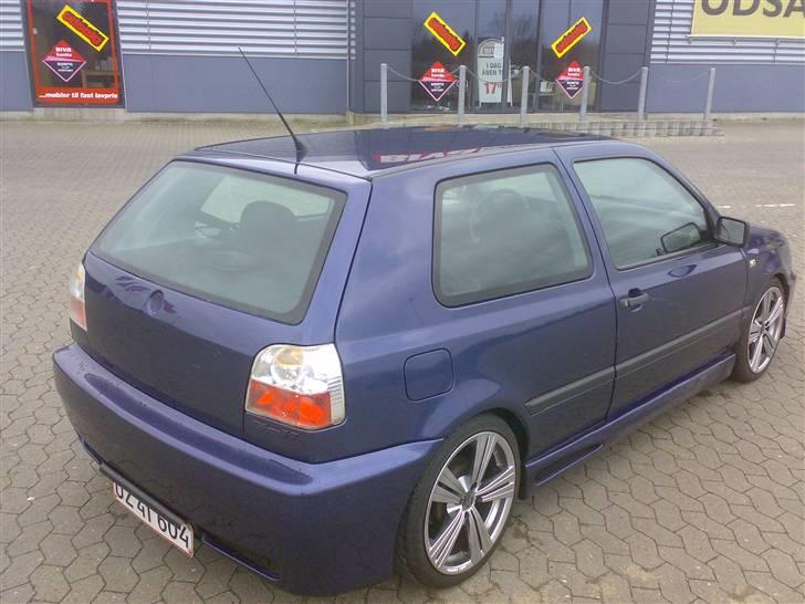 VW Golf3 pink floyd (solgt) billede 1