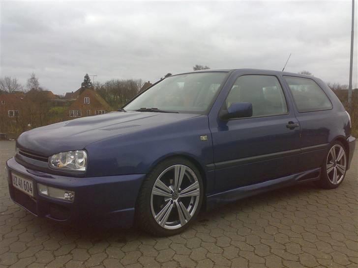 VW Golf3 pink floyd (solgt) billede 5