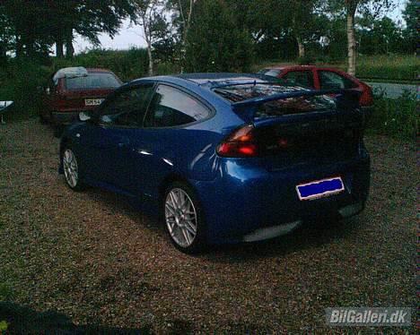 Mazda 323c Solgt - om aftenen billede 3