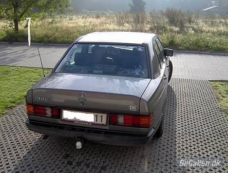Mercedes Benz 190E  2,0 automatic SOLGT billede 2