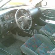 Nissan almera