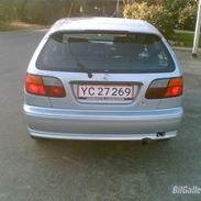 Nissan almera