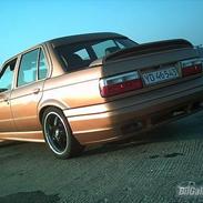 BMW 325I  --Solgt--