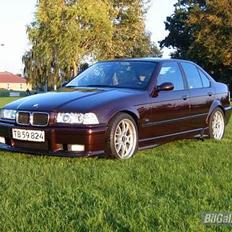 BMW E36 320i (solgt)