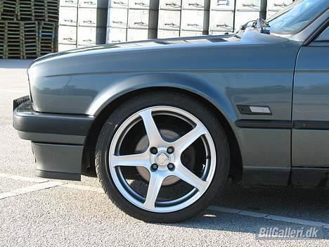 BMW E30 320i - Solgt billede 4