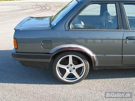 BMW E30 320i - Solgt billede 6