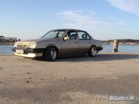 Opel Ascona c R.I.P. Solgt billede 11