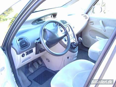 Citroën Xsara Picasso 2.0 HDi billede 4