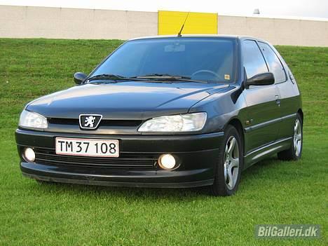 Peugeot (solgt) SorteSlyngel billede 1