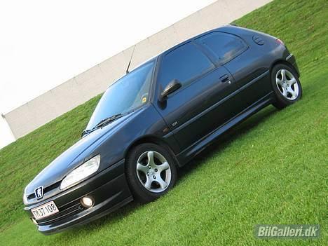 Peugeot (solgt) SorteSlyngel billede 3