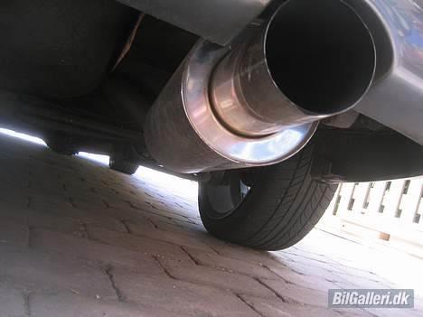 Mazda 323 S LX *SOLGT* billede 11