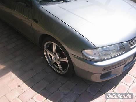 Mazda 323 S LX *SOLGT* billede 12