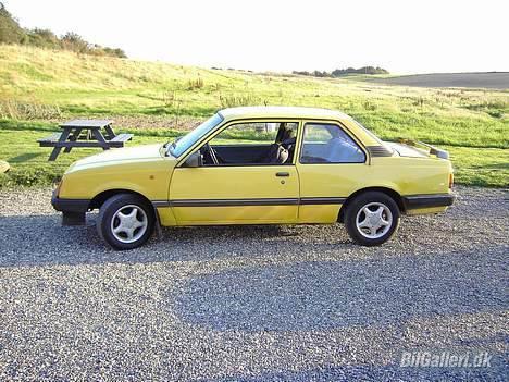 Opel Ascona C  "Den Gule Enke" - Tamt .. billede 3