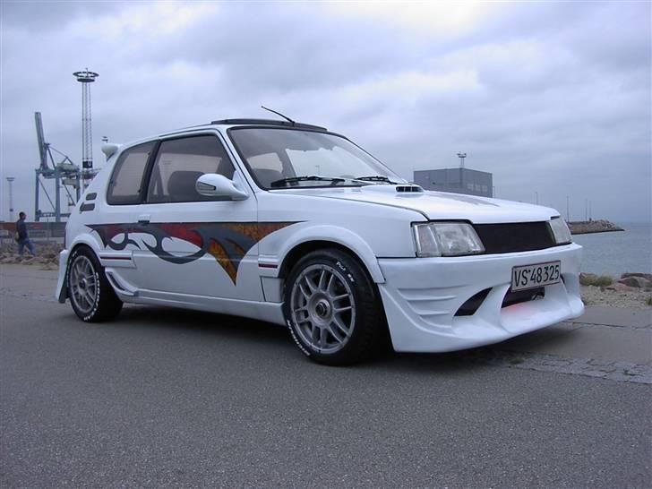 Peugeot 205 1.9 mi16 - phase 2 billede 7