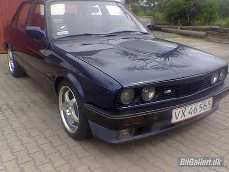 BMW 320 i SOLGT billede 16