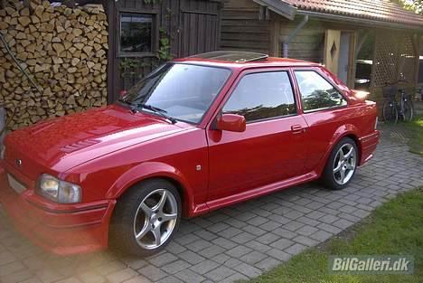 Ford Escort RS Turbo -Solgt- - Her har jeg haft bilen i 2 år, den holder sig stadig godt. billede 9
