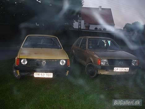 Opel Kadett D (SKROTTET) - ja begge biler var mine.... Det var en sjov tid... billede 5