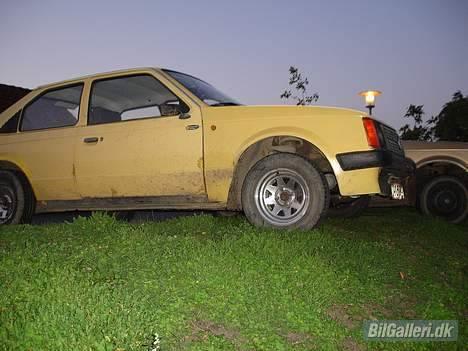 Opel Kadett D (SKROTTET) billede 6