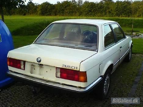 BMW 320i E30 billede 2