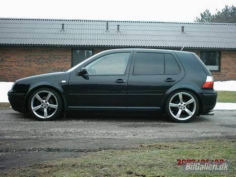 VW Golf 4 1.8 20v (SOLGT) billede 1