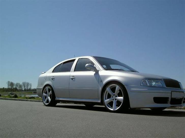 Skoda Octavia [solgt] billede 1