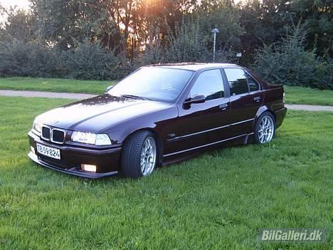 BMW E36 320i (solgt) billede 2