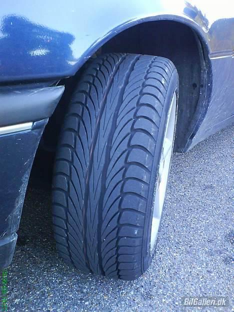 Opel Vectra 2.0i GL (Solgt) - Så kom der sku nye Sutter på dytten. 14.09.06  billede 11