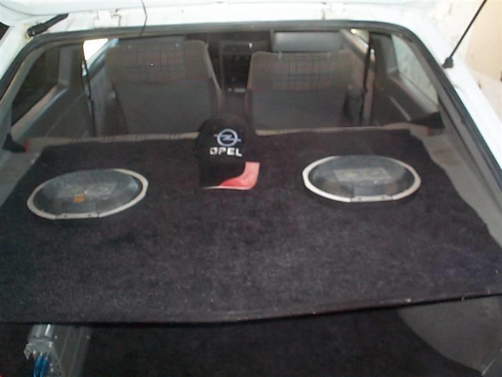 Opel Kadett E CC - Hattehylden billede 9