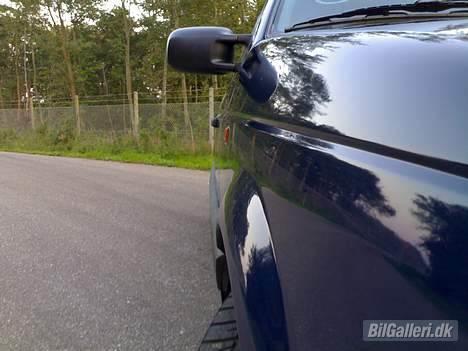 VW Passat TD * solgt* - Fra siden, der slet ikke nogen buler billede 4