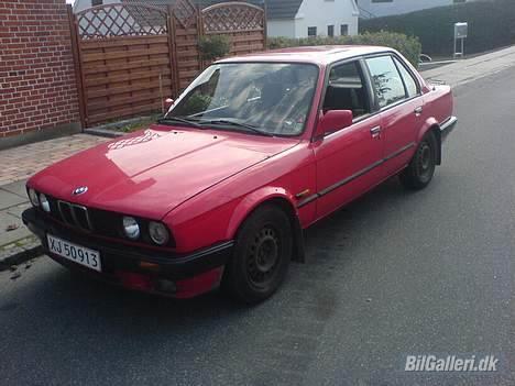 BMW 324TD (SOLGT) billede 1