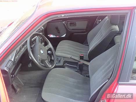 BMW 324TD (SOLGT) billede 4