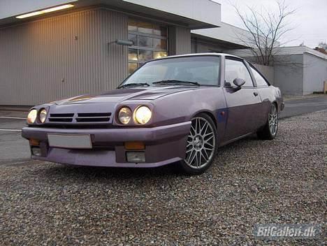Opel Manta B 2.0 - Dejlig bil.. billede 1