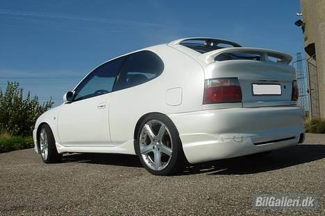 {{currentPhoto.altText}} billede {{currentPhoto.number}}