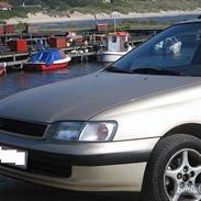 Toyota Carina E - [SOLGT]