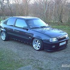 Opel Kadett e gsi champion V6