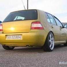 VW Golf 4 TDI-- Solgt