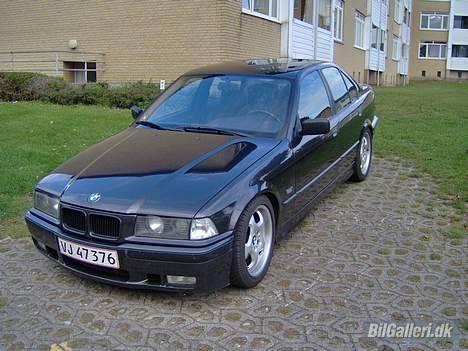 BMW 320i  24V  (Solgt) - Min lille Bimse billede 2