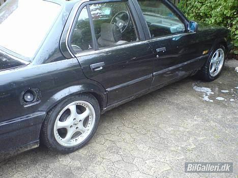 BMW E 30 SKROTTET - de her fælge spiller bedre billede 6