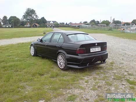 BMW E36 325i billede 4