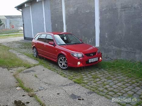 Mazda 323F 2.0i SPORTIVE billede 16