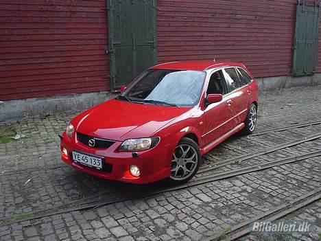 Mazda 323F 2.0i SPORTIVE billede 18